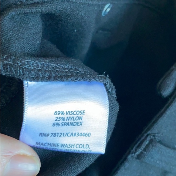 Eileen Fisher Skinny Cropped Knit Pants 2 - Picture 5 of 5